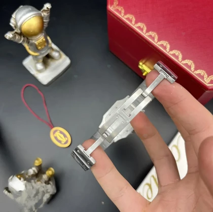 ساعت کارتیر سانتوس فلزی زنانه نقره ای صفحه سفید Cartier Santos metal