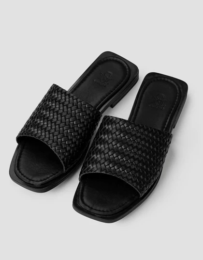 چرم روی طرح حصیر بافت