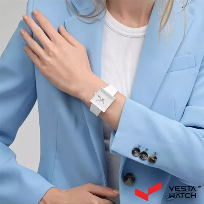 ساعت مچی زنانه سواچ SWATCH مدل SO34W700