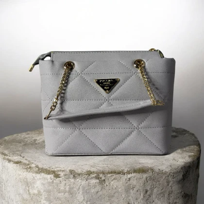 کیف زنانه دوشی و دستی پرادا کد 2168