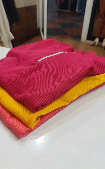 بلوز نیم زیپ کبریتی