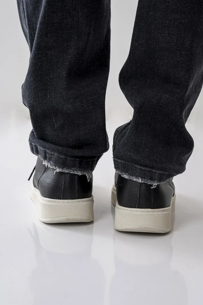 نیم بوت چرم طبیعی زیره سفید مردانه