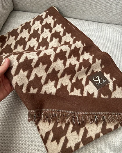 shawl 0242
