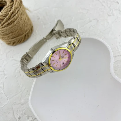 ساعت مچی زنانه با طرح کاسیو، ظرافت در دستان شما