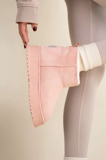 آگ زنانه 2025 RO