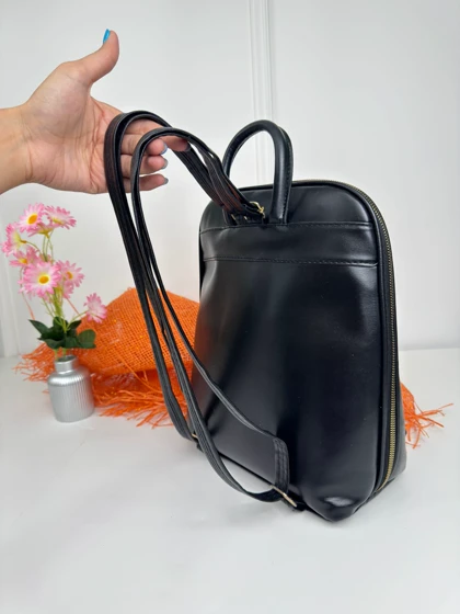کوله پشتی آیلا