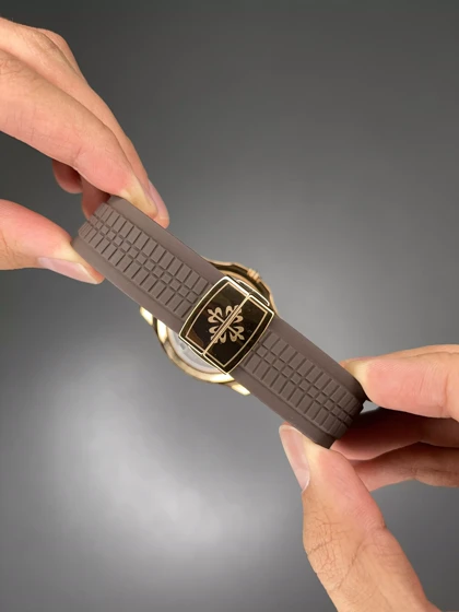 ساعت مچی پتک فیلیپ آکوانا قاب رزگلد اتوماتیک بند قهوه ای Patek Philippe Aquanaut