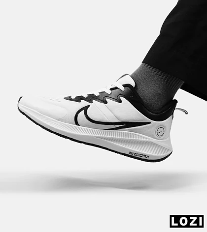 کفش کتانی مردانه سفید مشکی NIKE AIR zoomx
