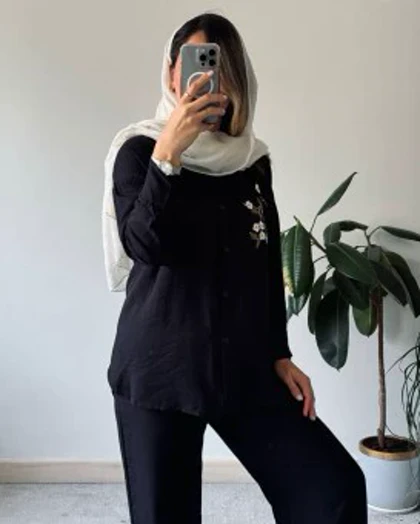 ست شومیز شلوار مشکی با گلدوزی