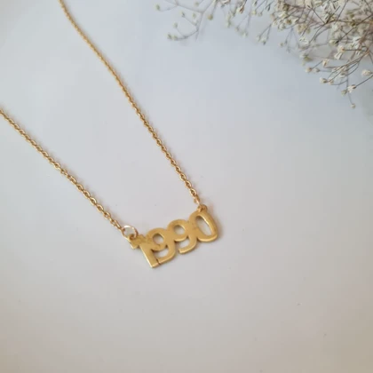 گردنبند سال میلادی 1990 لنا