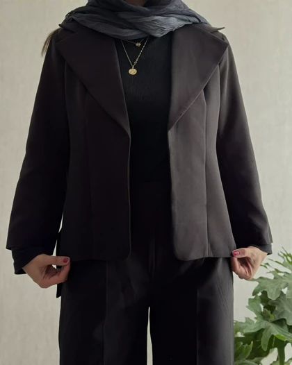 کت مشکی مازراتی