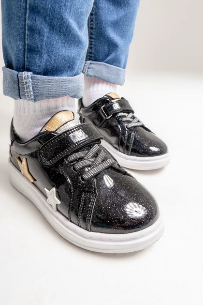 کفش های روزمره بچگانه mnpc mnpc