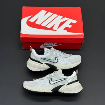 کفش روزمره زنانه و مردانه نایک مدل V2k RUN