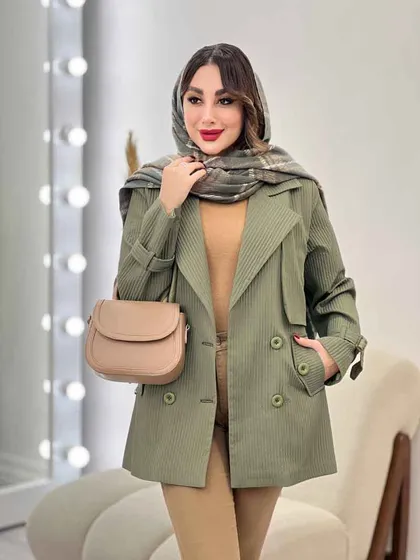بارانی چهاردکمه پشت ژیله