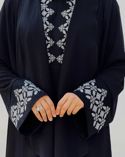عبا سارافن آناهید (رنگبندی)