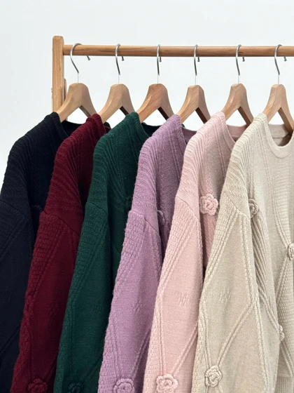 بافت آستین پفی گل‌دار