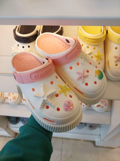 کراکس زنانه پاپا مدل دریا