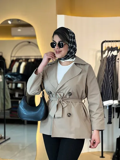 بارانی چهار دکمه کرم 010208