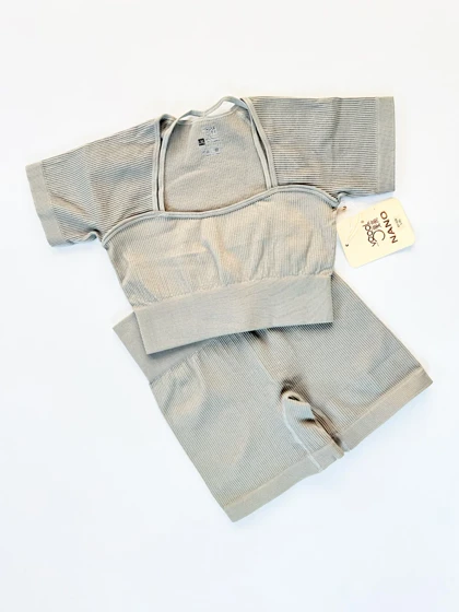 ست کراپ و شورتک ورزشی سیملس