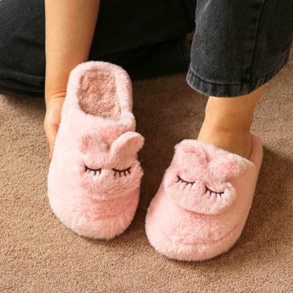 اسلیپر حوله‌ای زنانه مدل خرگوش پشمی