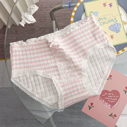 شورت طرح الیکا ( مناسب سایز 38 الی 44)