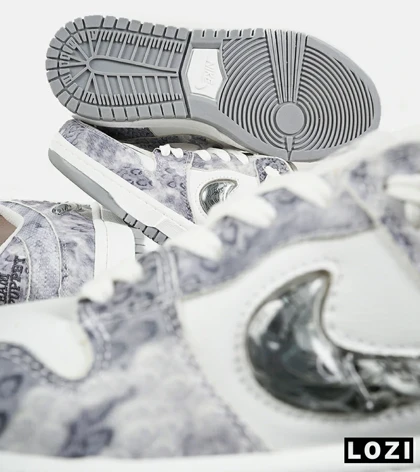 کفش کتانی مردانه و زنانه سفید زغالی NIKE dunk low steam puppet