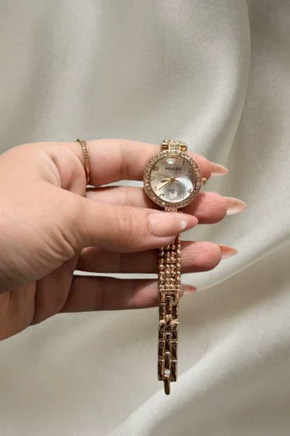 ساعت مچی مجلسی نگین‌دار زنانه هانگری