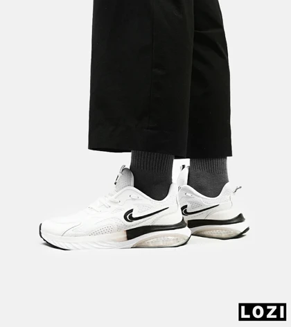 کفش کتانی مردانه سفید مشکی Nike air max pluse