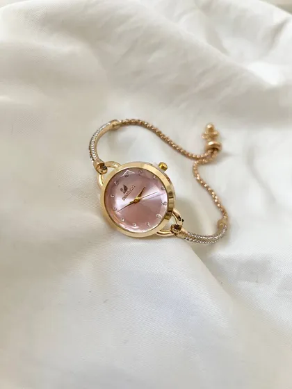ساعت سواروسکی