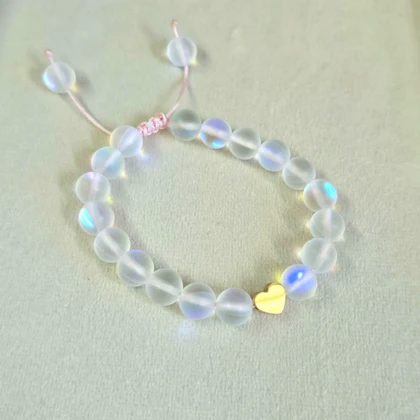 دستبند پلاک قلب آینه ایی با سنگ مون استون مات