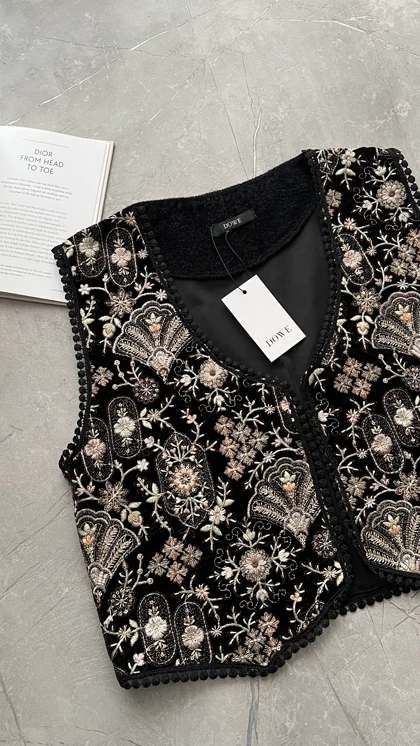 کراپ مخمل گلدوزی مشکی