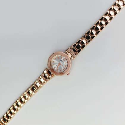 ساعت مچی زنانه مجلسی IE-LY نگین‌دار با موتور کوارتز