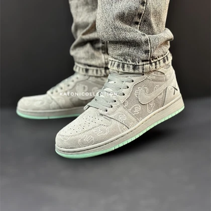 کتانی نایک جردن وان رترو کاز Jordan 1 Retro Kaws