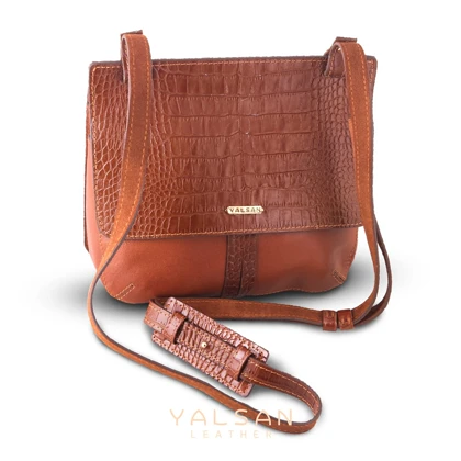کیف دوشی زنانه چرم یلسان مدل ساینا کد 030-GC