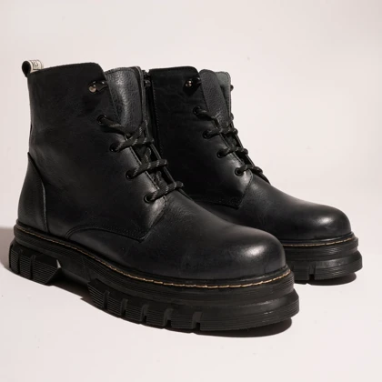 نیم بوت چرم مردانه مشکی مدل fabio