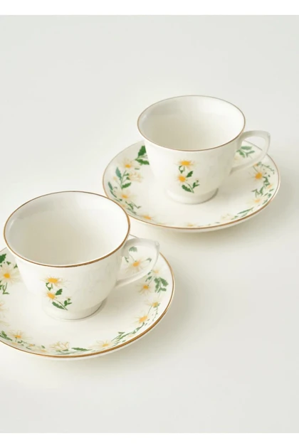 ست فنجان قهوه دو نفره Bella Maison مدل Daisy چینی - کرم