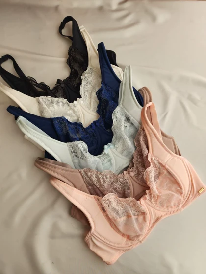 سوتین تک فنردار مینی مایزر برند SATER SEEN کد: 1010