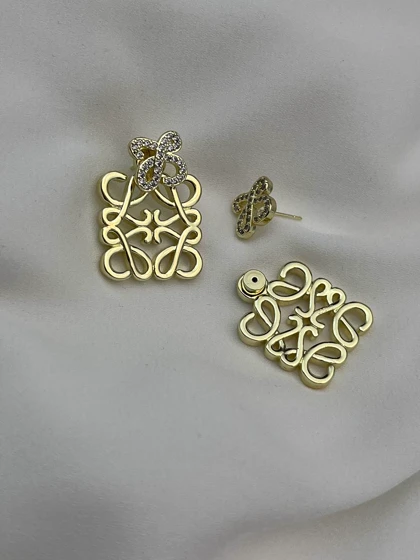 گوشواره Loewe نگین‌دار