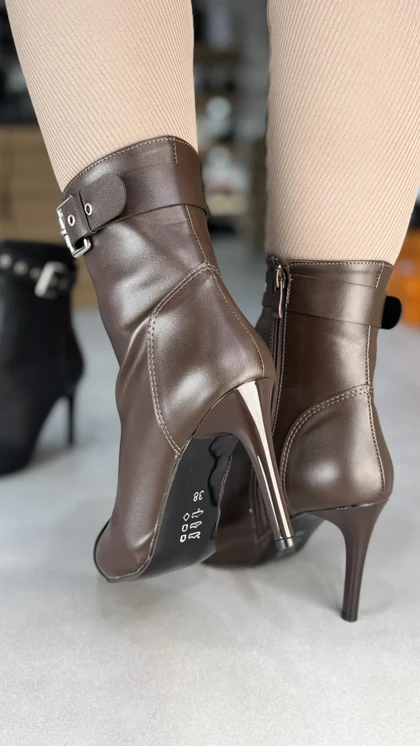 682 - نیم بوت پنجه فلز جلو زیپ کمربندی 682