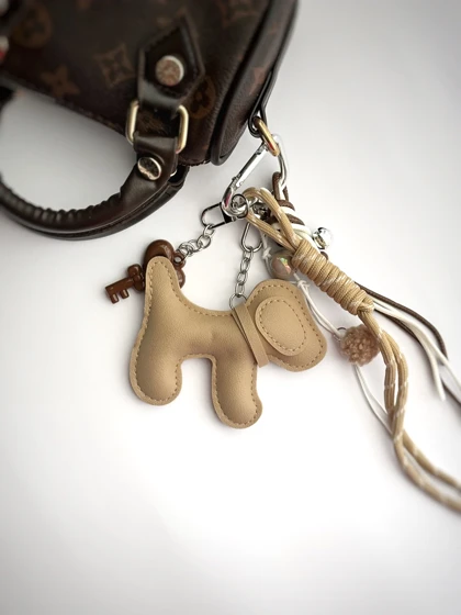 چارم بگ های قهوه ای سری 4