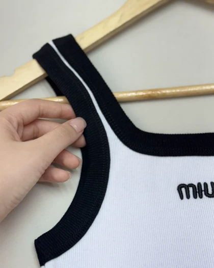 کراپ تاپ MIU MIU