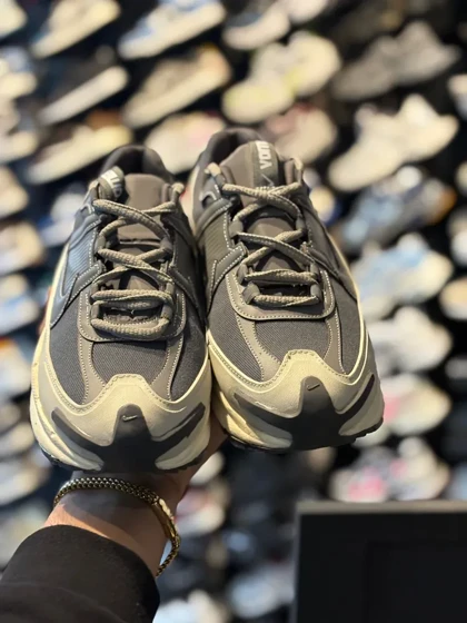 کتانی مردانه نایک vomero