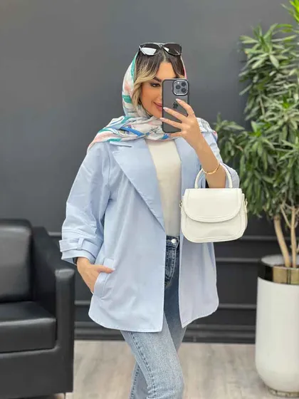 مانتو لینن پشت دو پاگن