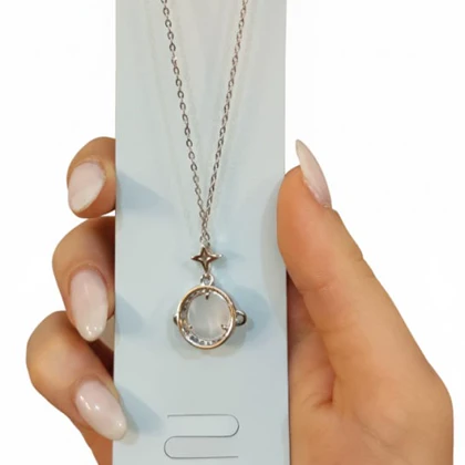 'گردنبند طرح ماه و ستاره