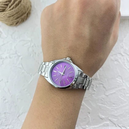 ساعت مچی زنانه طرح کاسیو با صفحه بنفش شیک