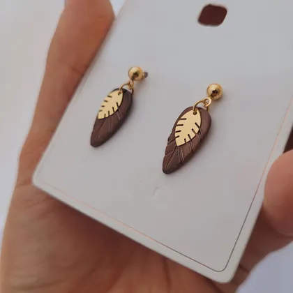 گوشواره میخی دخترانه صدفی