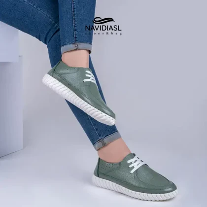 کفش زنانه چرم اسپورت کد 2039002