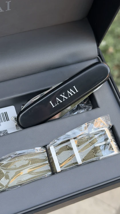 ساعت لاکسمی اتوماتیک اورجینال مردانه به همراه چاقو و بند اضافه Laxmi 8923-2