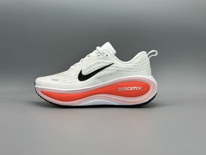 کتانی نایکی زوم ایکس وومرو پلاس سفید نارنجی/Nike zoom x
