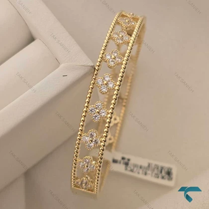 بنگل ونکلیف نگین‌دار طلایی تو خالی VanCleef-8524-L